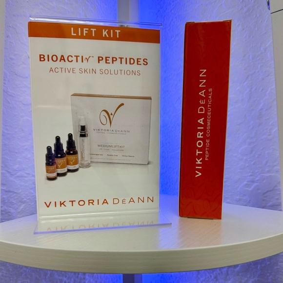 Viktoria DeAnn Ultra Rejuvenator and Pepti-Lash XL Kit - Picture 3 of 5